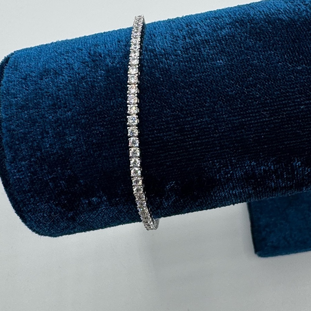 14k 4ct Tennis Bracelet - Picture 12 of 14